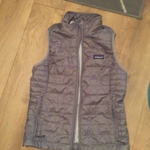 Patagonia best in excellent condition.